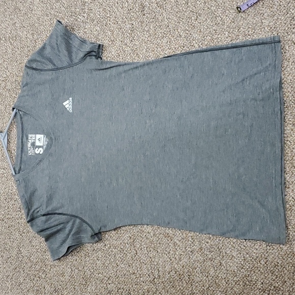 Adidas shirt - Picture 1 of 5